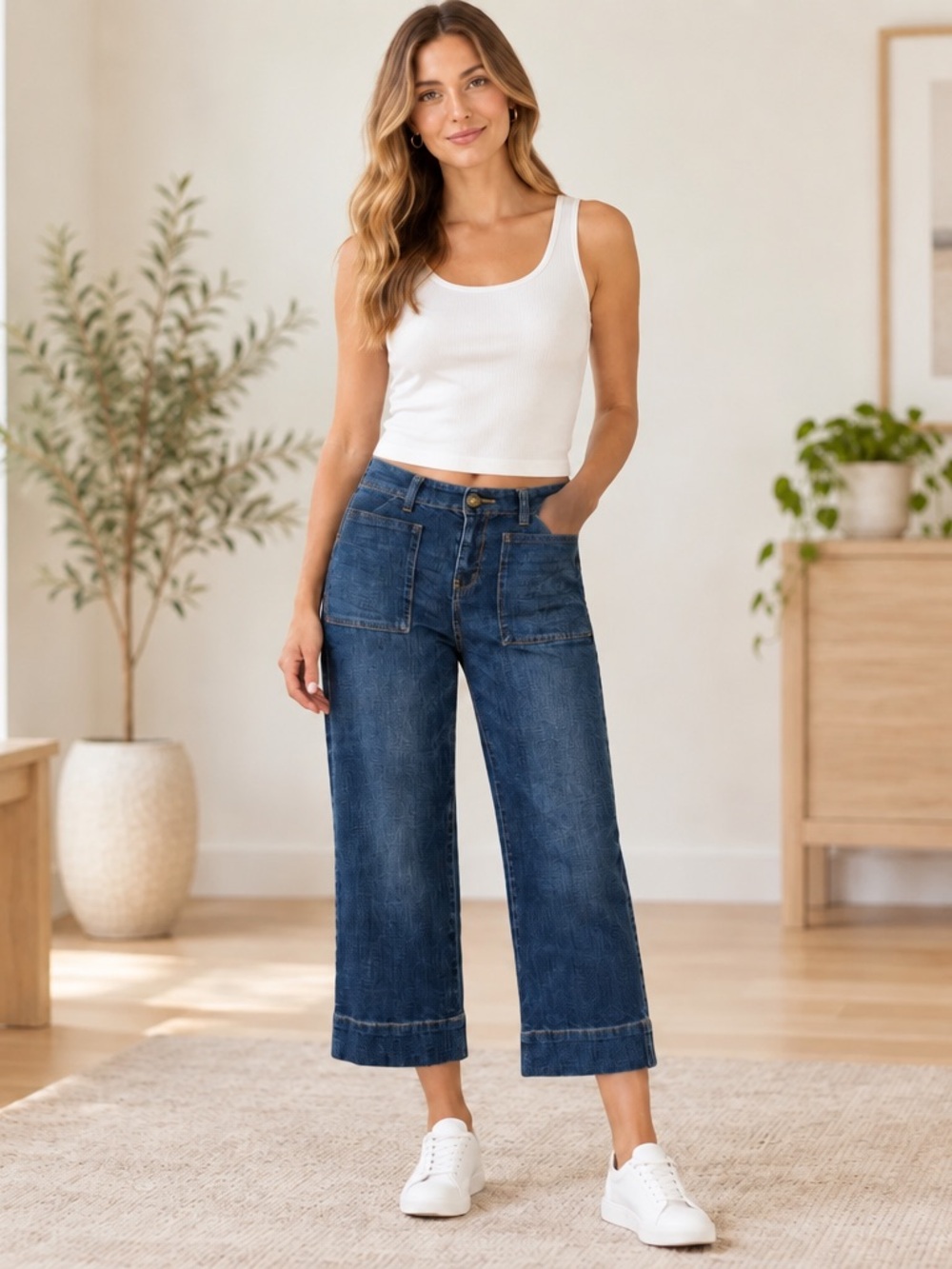 Cabi Women’s Size 6 Dark Wash Wide Leg Crop Jeans Patch Pocket Denim